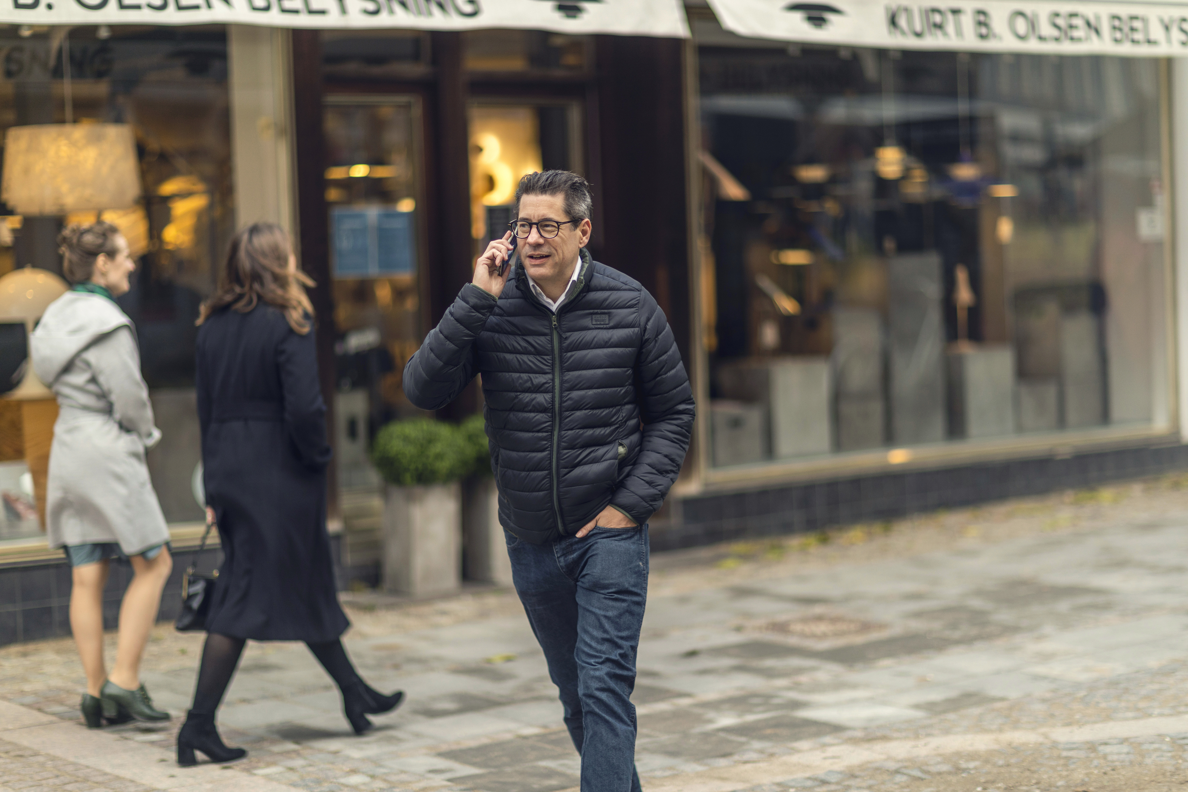 Craig går gennem bymidten i Ringsted